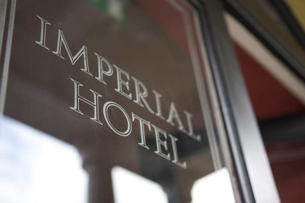 Imperial Hotel Тралий Екстериор снимка