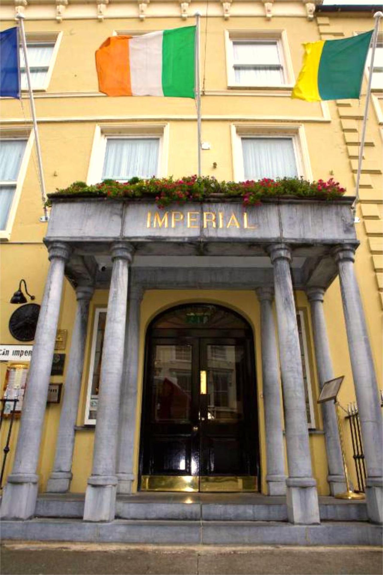 Imperial Hotel Тралий Екстериор снимка